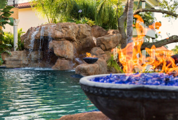 Unique Ideas for Grotto Swimming Pools